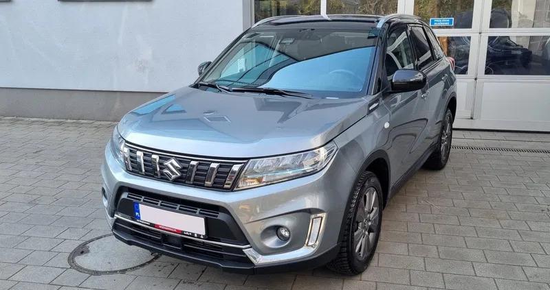 suzuki vitara gdynia Suzuki Vitara cena 79900 przebieg: 50740, rok produkcji 2021 z Gdynia